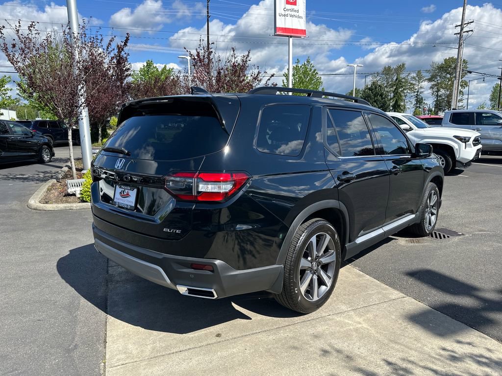 Used 2025 Honda Pilot Elite image 5