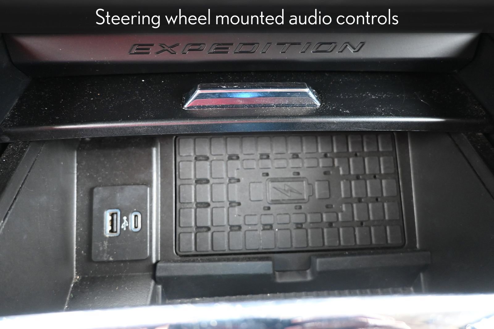 Used 2024 Ford Expedition XLT image 22
