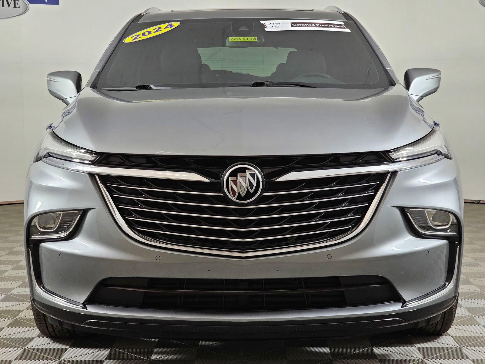 Used 2024 Buick Enclave Essence w/ Experience Buick Package image 11