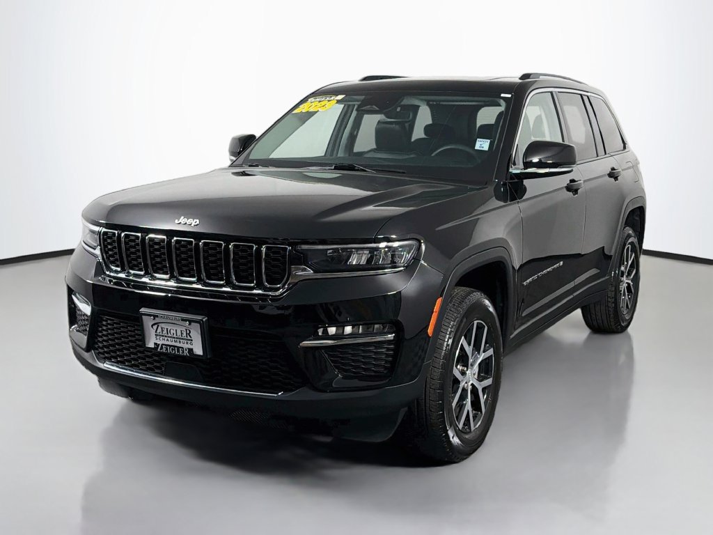 Used 2023 Jeep Grand Cherokee Limited AWD/4WD image 3