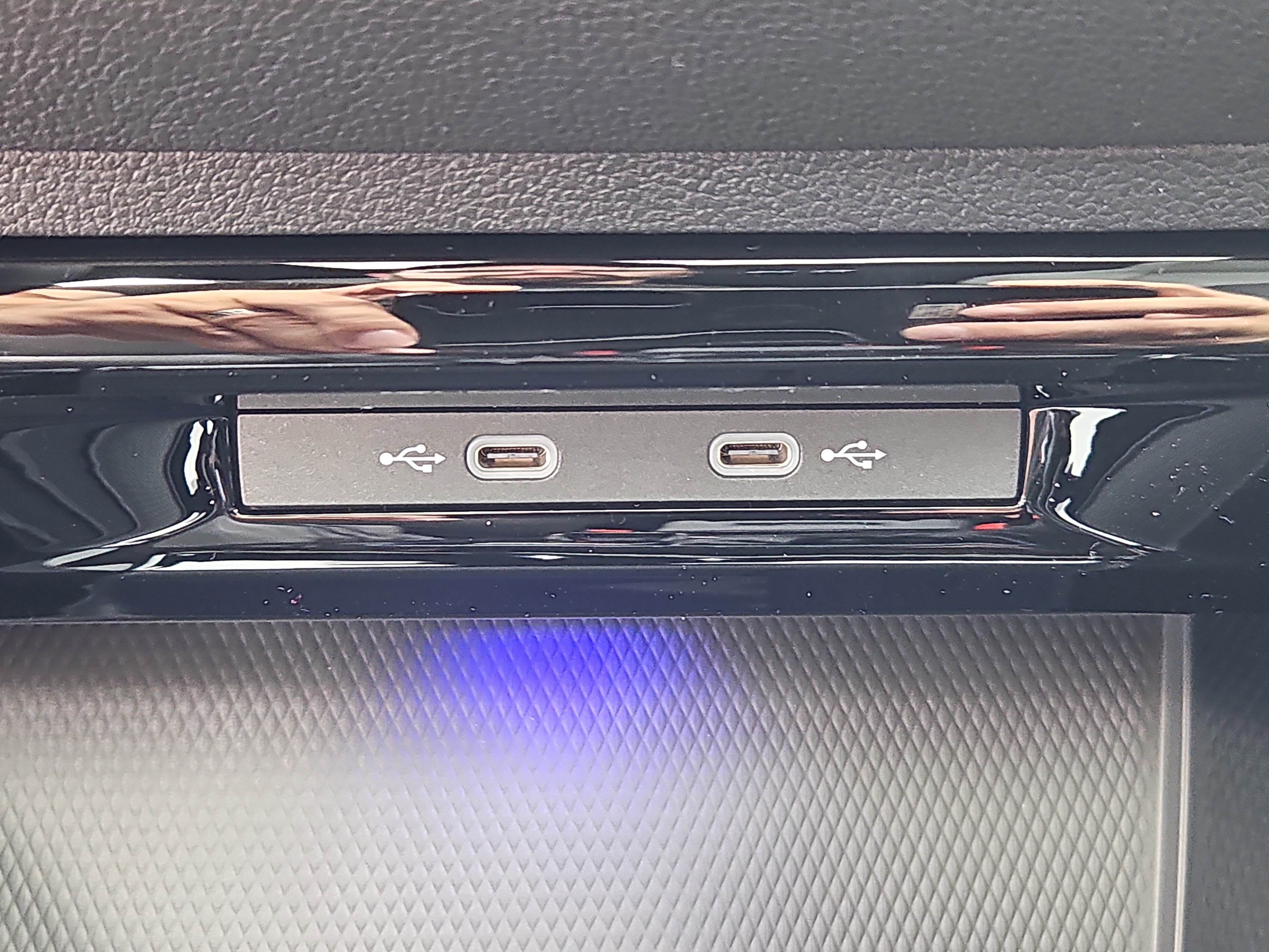 New 2025 Volkswagen GTI SE image 12