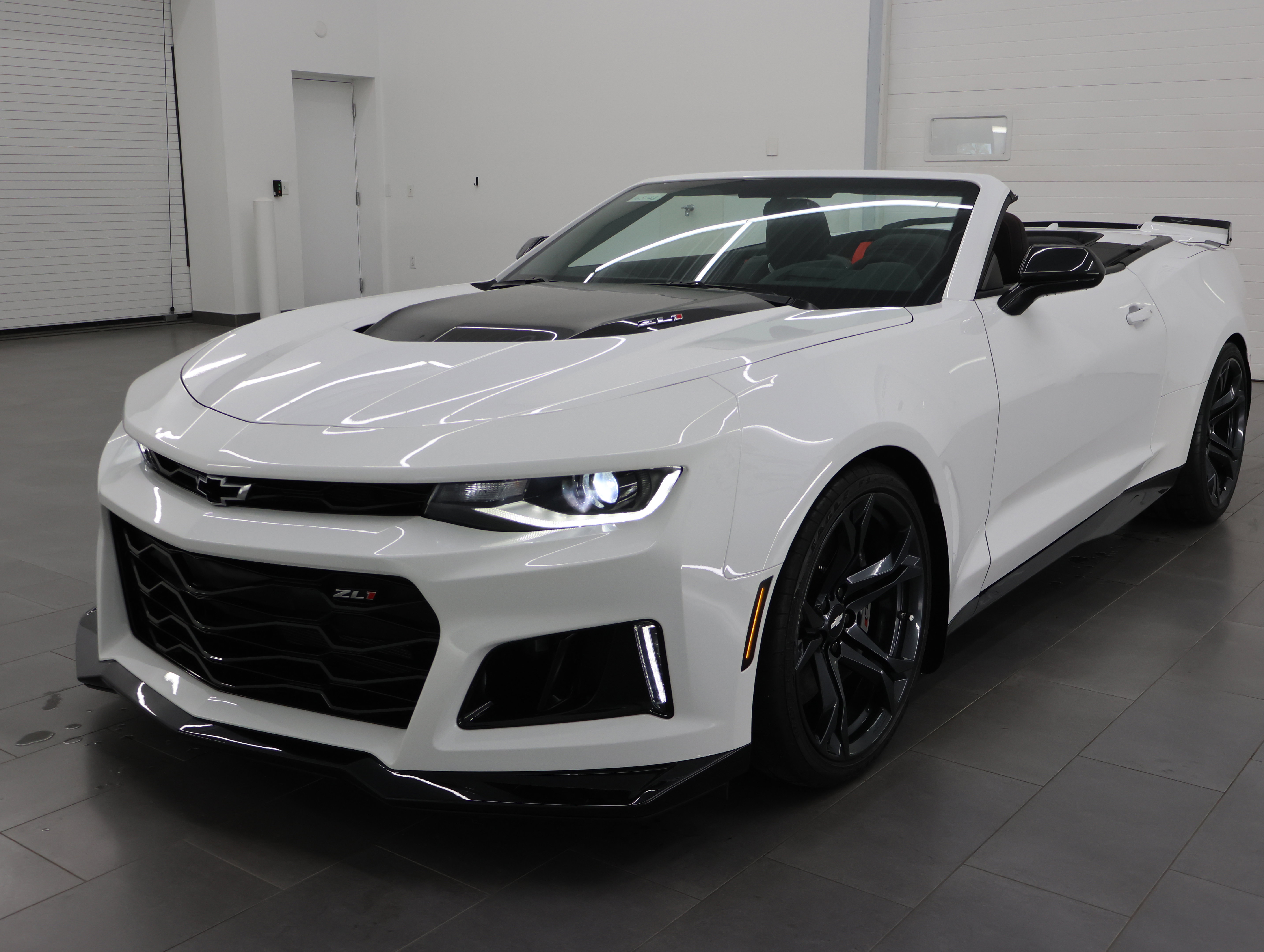 Used 2018 Chevrolet Camaro ZL1 RWD image 59