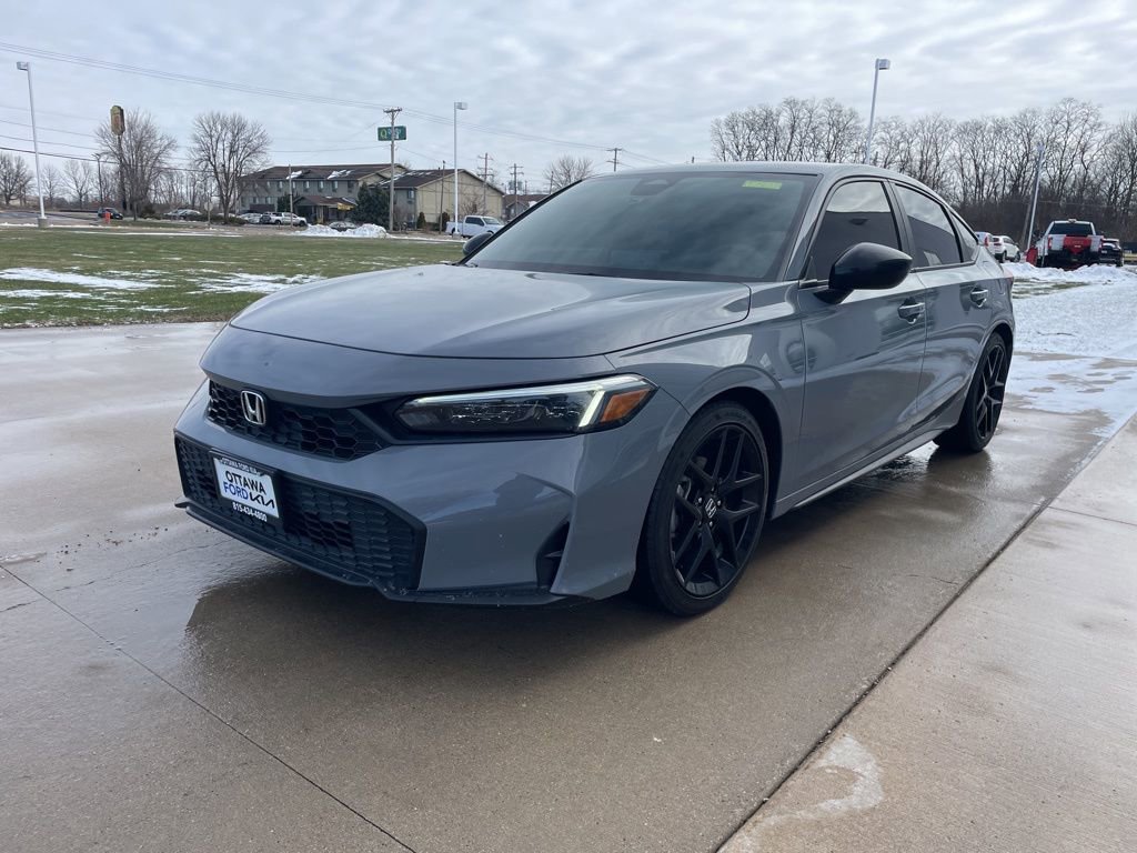 Used 2025 Honda Civic Sport image 2
