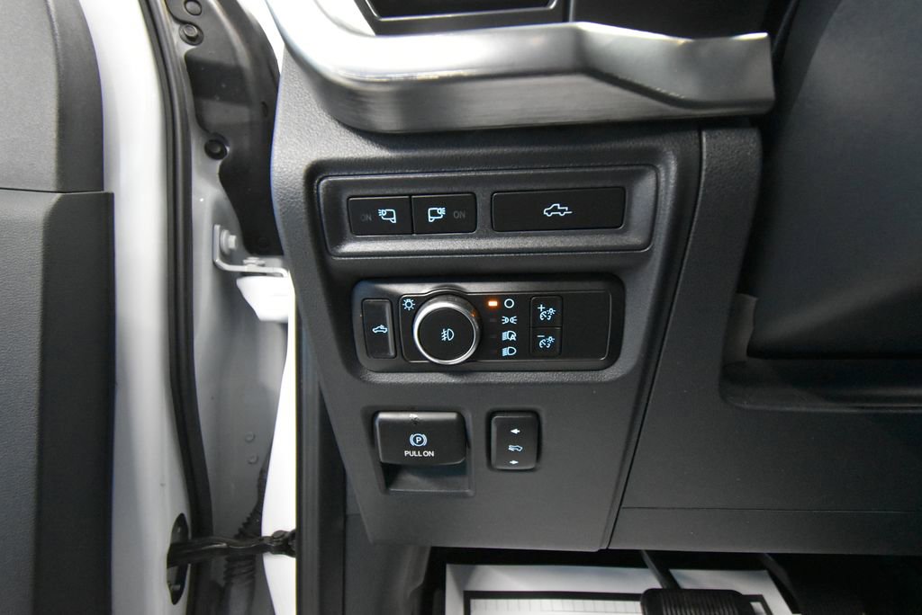 Used 2022 Ford F150 Lariat w/ Equipment Group 502A High image 10