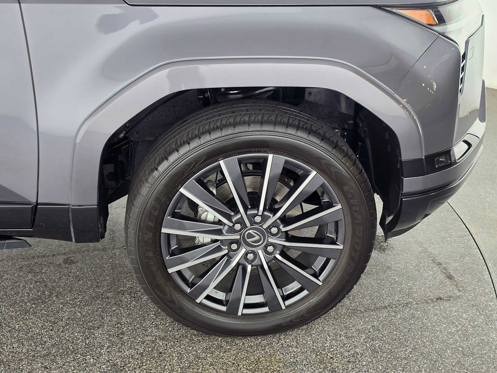 Certified 2024 Lexus GX 550 w/ Accessory Package (Z1) AWD/4WD image 9
