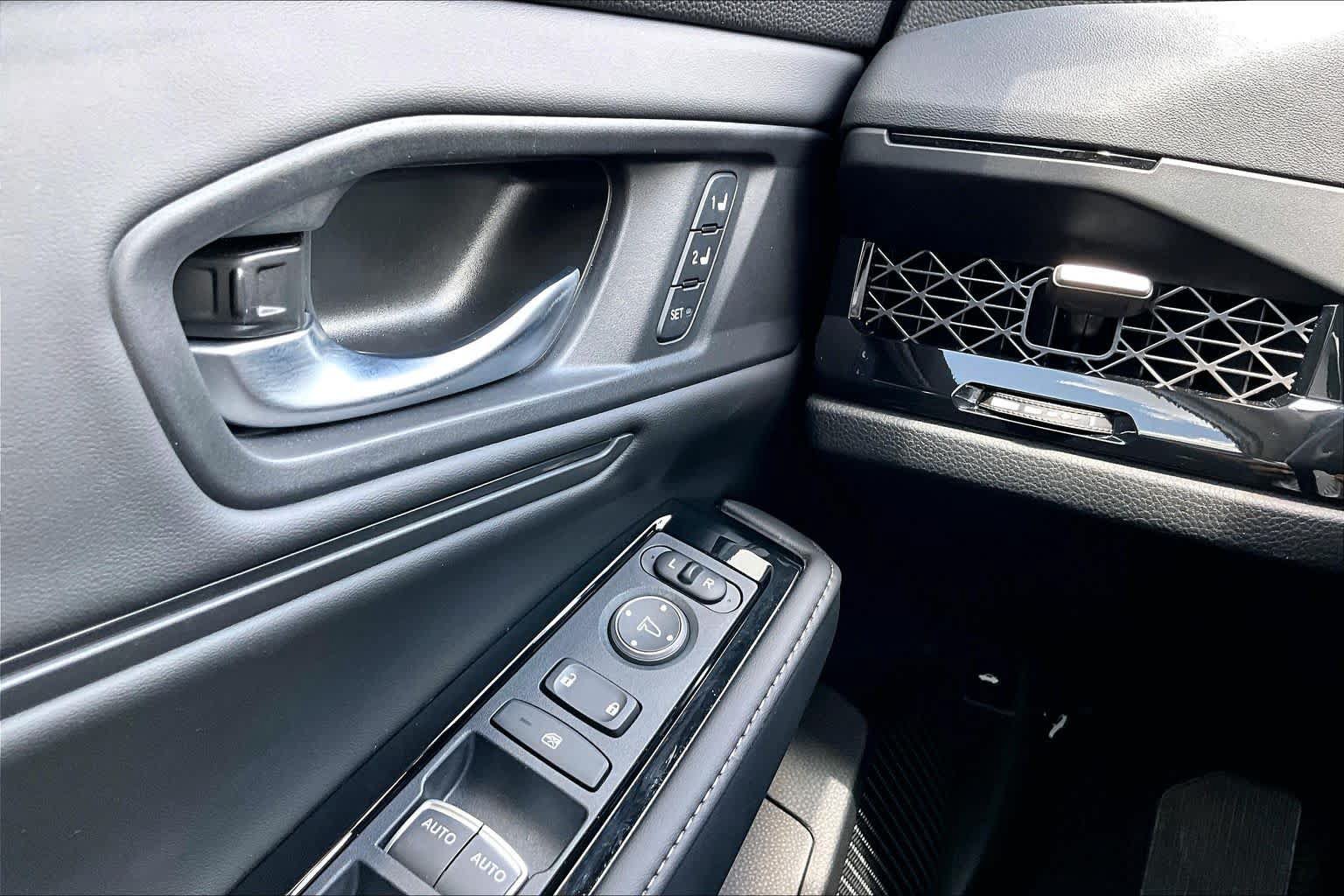Used 2025 Honda Accord Touring image 36