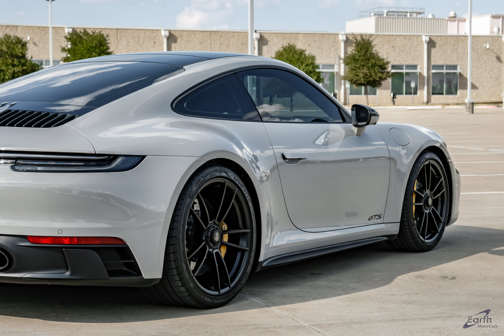 Used 2024 Porsche 911 Carrera GTS RWD image 18