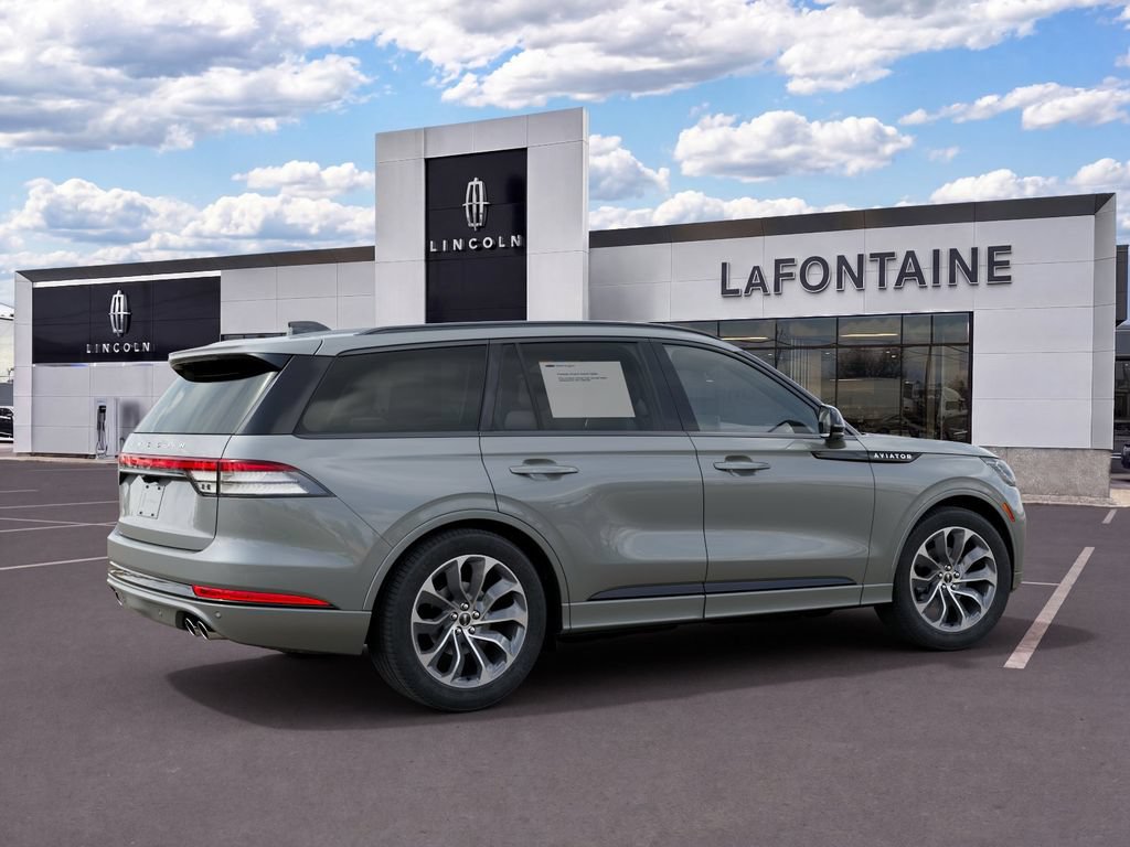 New 2027 Lincoln Aviator AWD image 6
