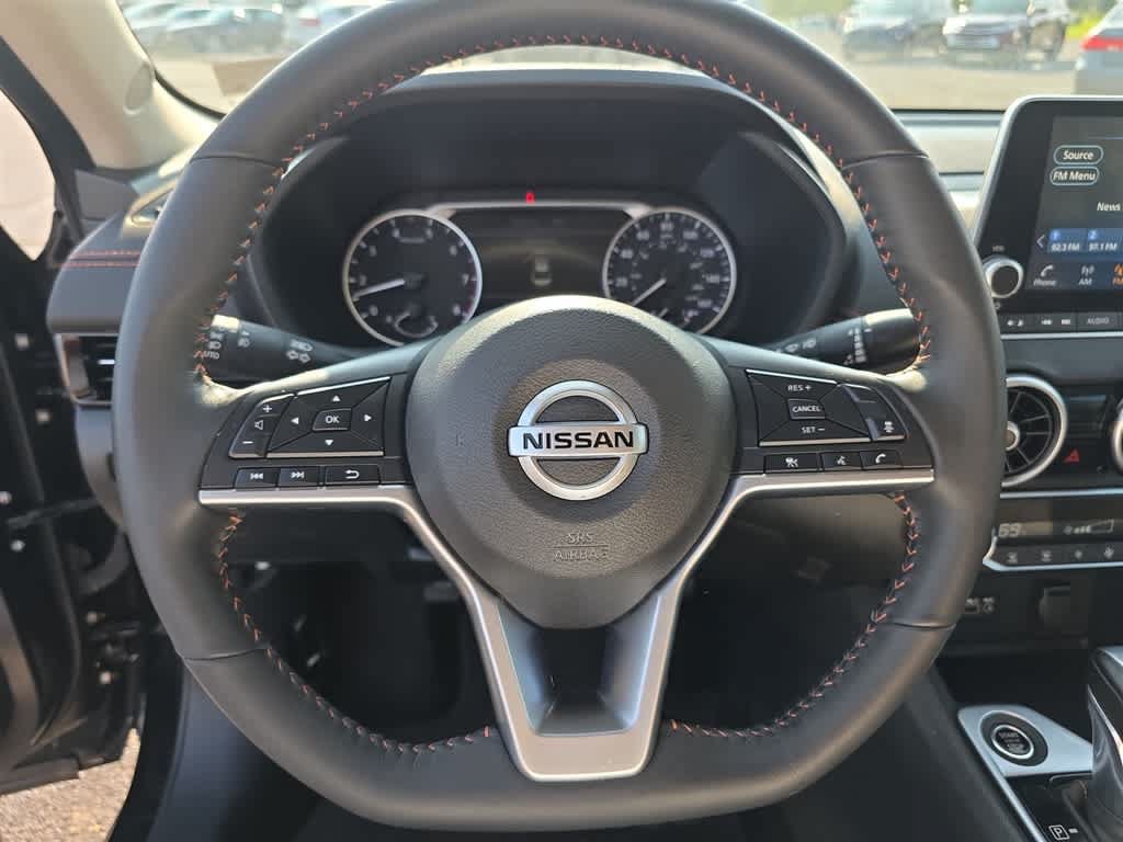 Used 2023 Nissan Sentra SR w/ Midnight Edition Package FWD image 18