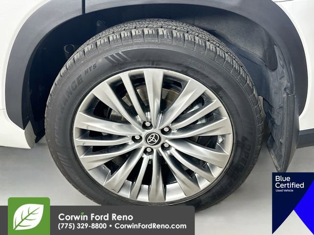 Used 2023 Toyota Highlander Platinum image 36