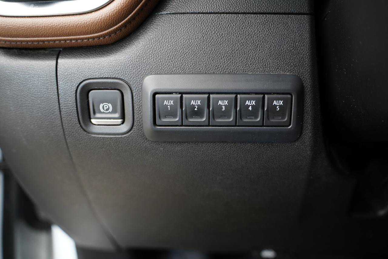 Used 2020 Chevrolet Silverado 2500 High Country w/ Z71 Off-Road Package AWD/4WD image 25
