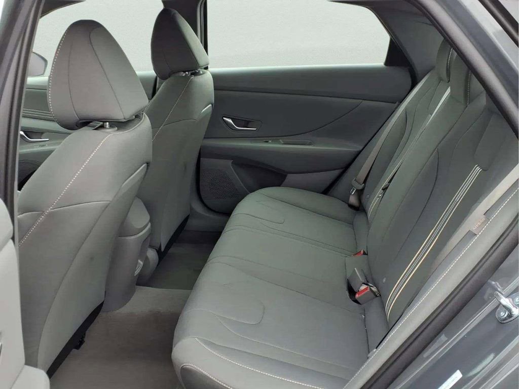 New 2026 Hyundai Elantra Sport FWD image 11