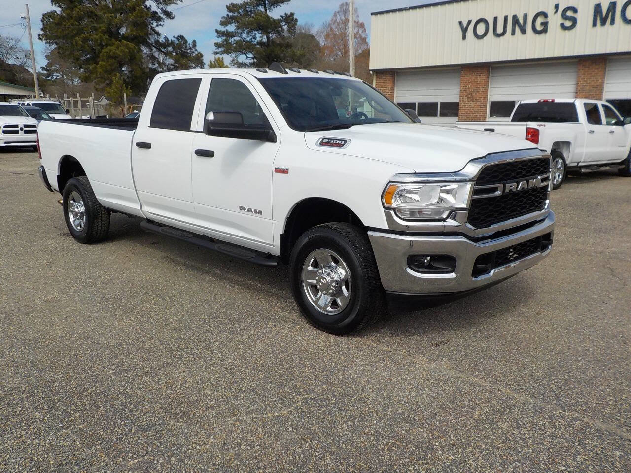 Used 2022 RAM 2500 Tradesman w/ Chrome Appearance Group image 8