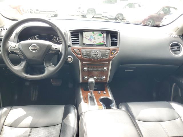 Used 2020 Nissan Pathfinder Platinum FWD image 15