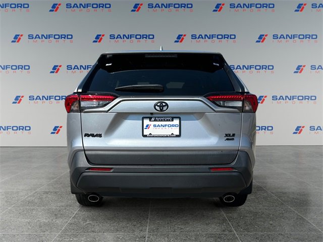 Used 2022 Toyota RAV4 XLE image 4