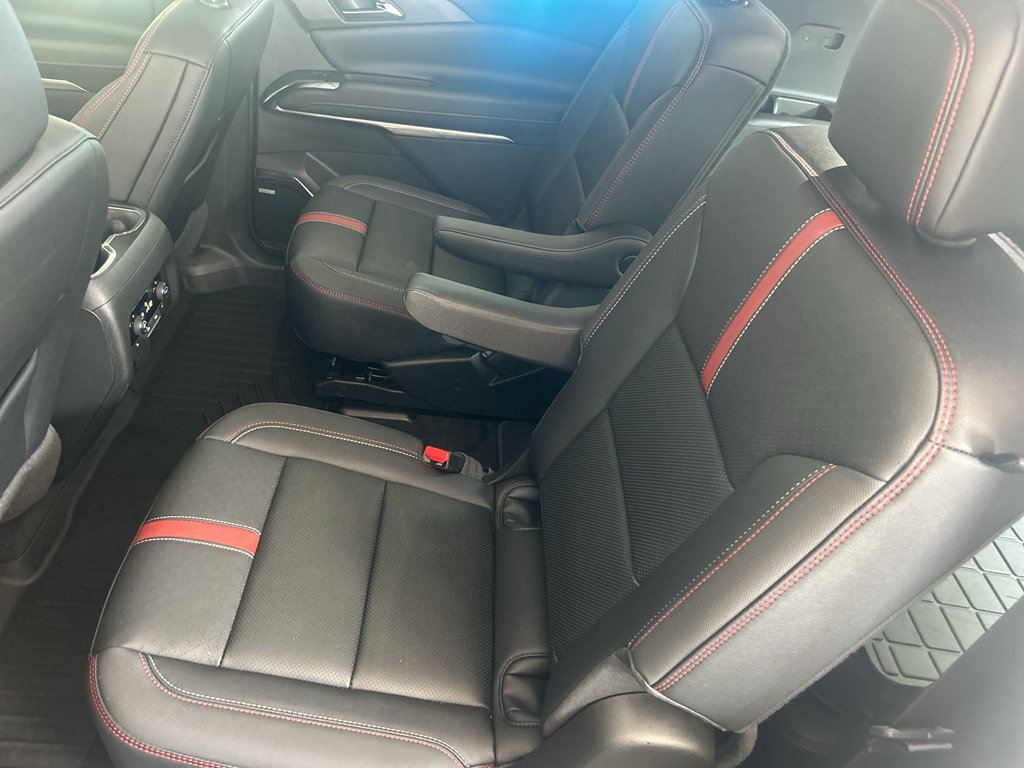 Used 2026 Chevrolet Traverse RS FWD image 20
