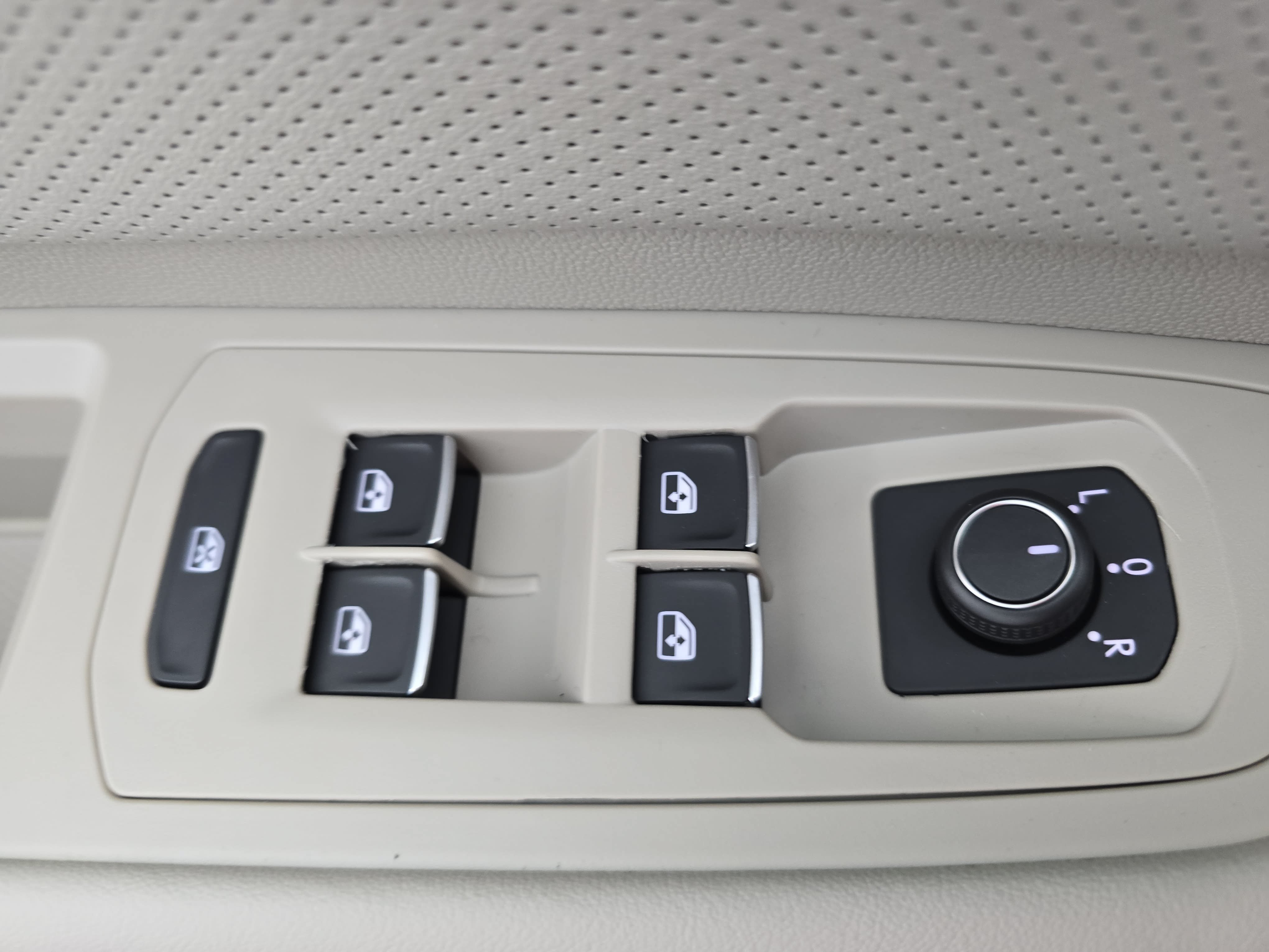 New 2026 Volkswagen Atlas SE AWD/4WD image 29