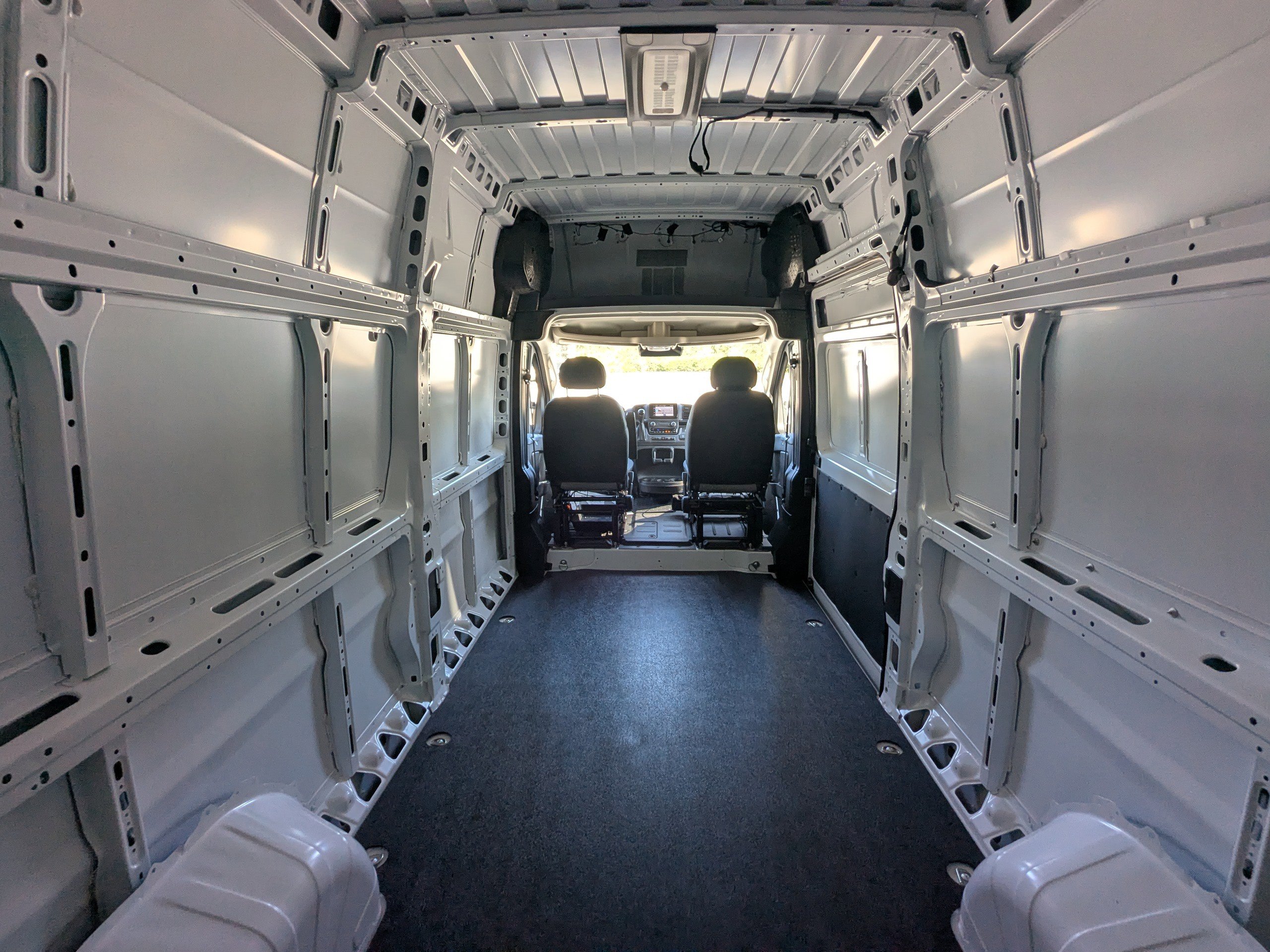 New 2026 RAM ProMaster 3500 w/ Convenience Group FWD image 13