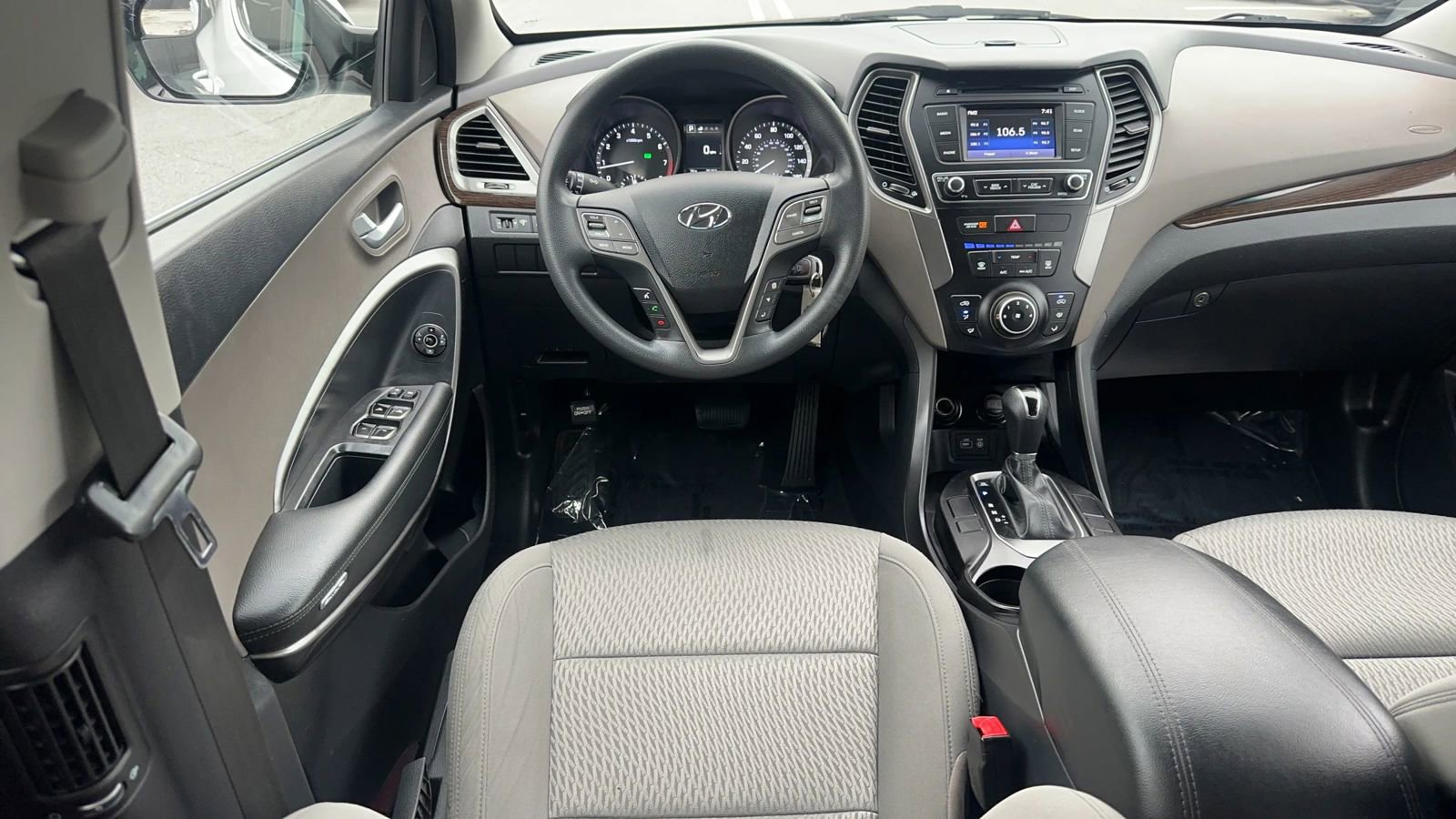 Used 2017 Hyundai Santa Fe Sport AWD/4WD image 20