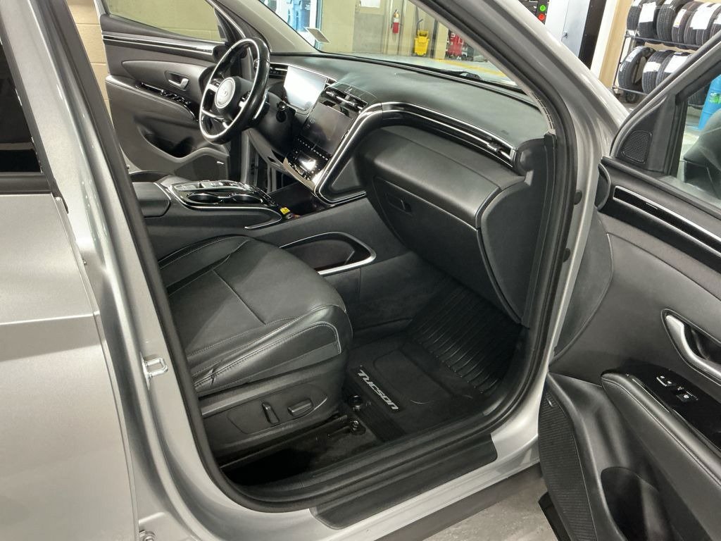Used 2024 Hyundai Tucson Limited AWD/4WD image 12