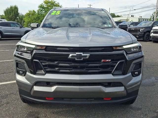 Certified 2025 Chevrolet Colorado Z71 w/ Technology Package AWD/4WD image 2