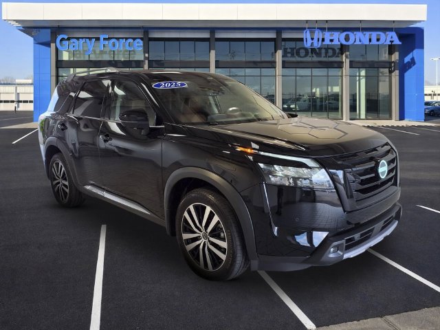 Used 2025 Nissan Pathfinder Platinum