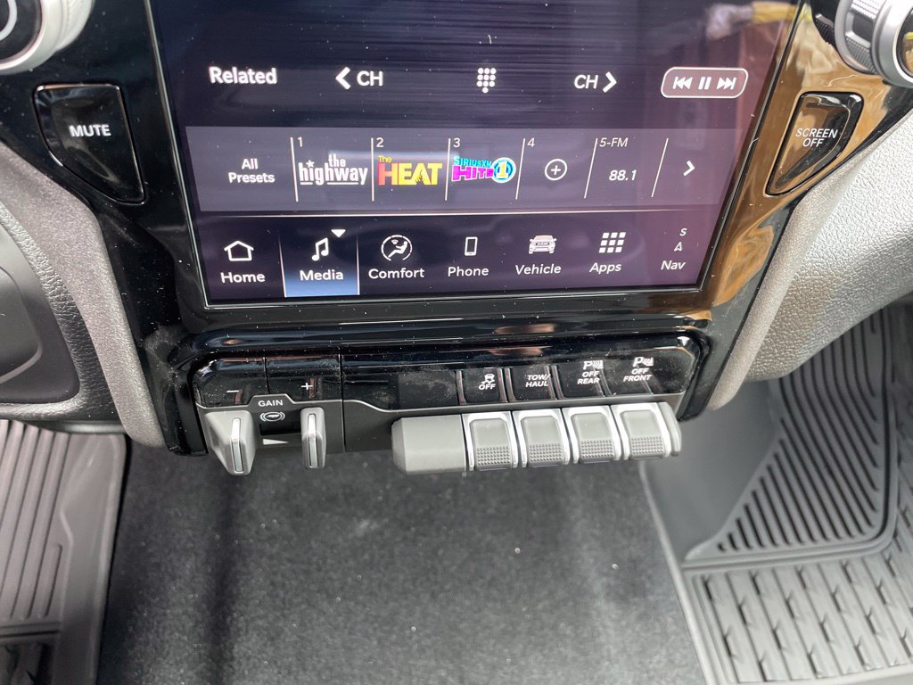 New 2027 RAM 2500 Tradesman AWD/4WD image 17