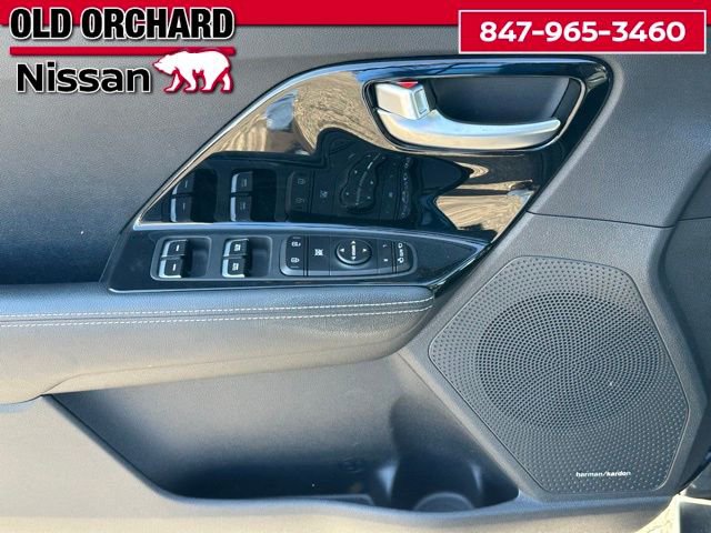 Used 2022 Kia Niro EX FWD image 7