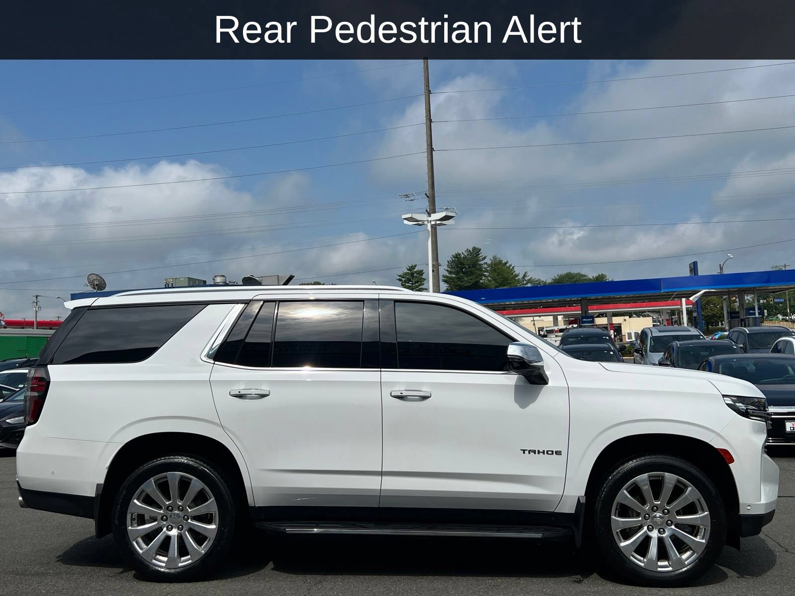 Used 2023 Chevrolet Tahoe Premier w/ Advanced Technology Package AWD/4WD image 12