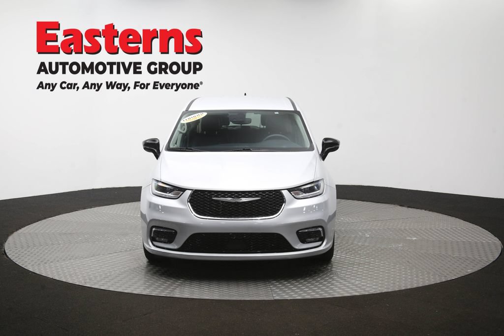 Used 2024 Chrysler Pacifica Touring-L FWD image 54