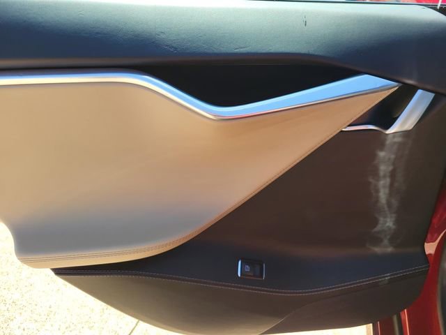 Used 2016 Tesla Model S 90D image 10