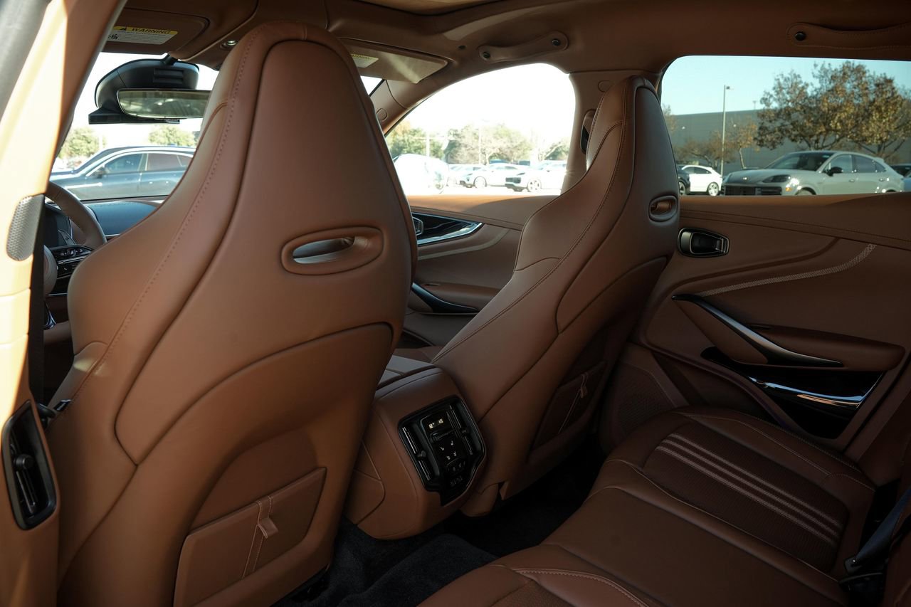 New 2026 Aston Martin DBX 707 image 33