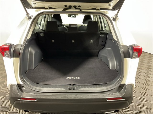 Used 2019 Toyota RAV4 LE w/ Carpet Mat Package image 13