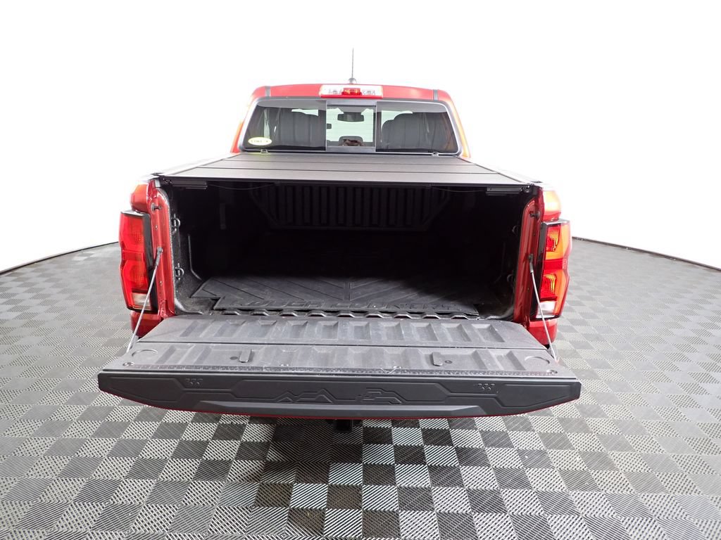 Used 2024 Chevrolet Colorado LT w/ LT Convenience Package III AWD/4WD image 16