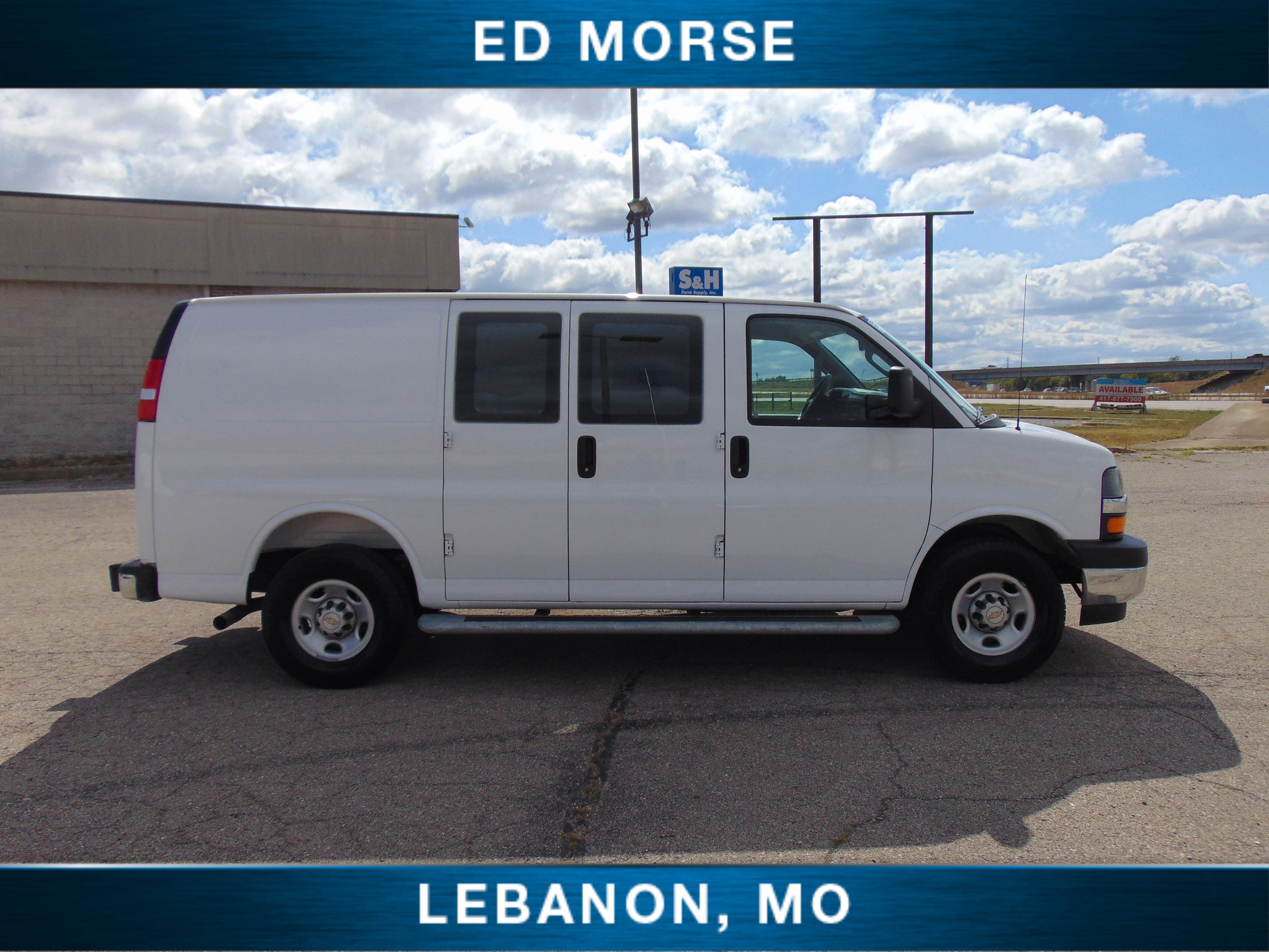 Certified 2025 Chevrolet Express 2500 w/ Driver Convenience Package RWD image 4