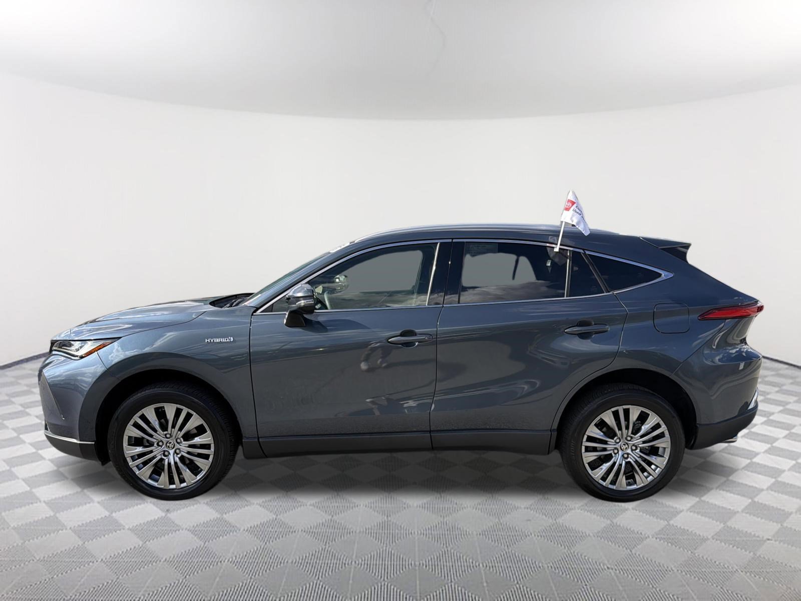 Certified 2021 Toyota Venza XLE w/ Softex Package image 14