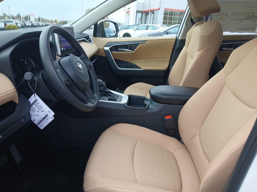 New 2025 Toyota RAV4 XLE image 8