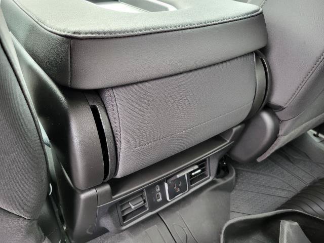 New 2026 Chevrolet Silverado 1500 LT w/ LPO, Dark Essentials Package AWD/4WD image 29