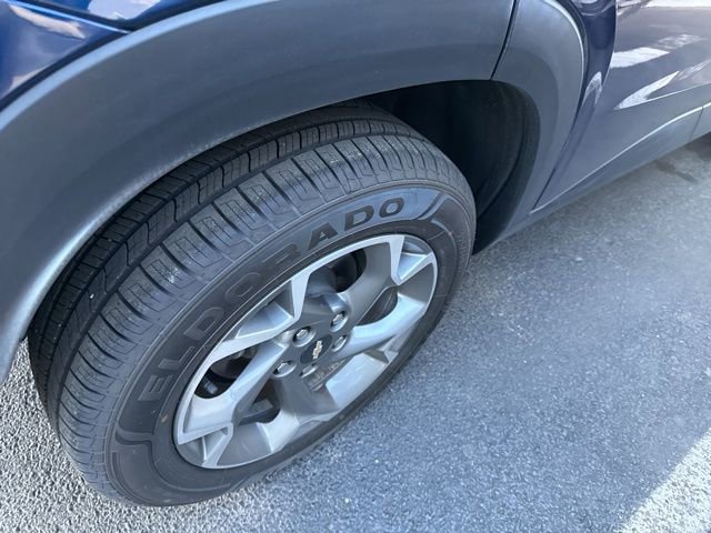 Used 2024 Chevrolet Trax LT w/ Sunroof Package FWD image 10