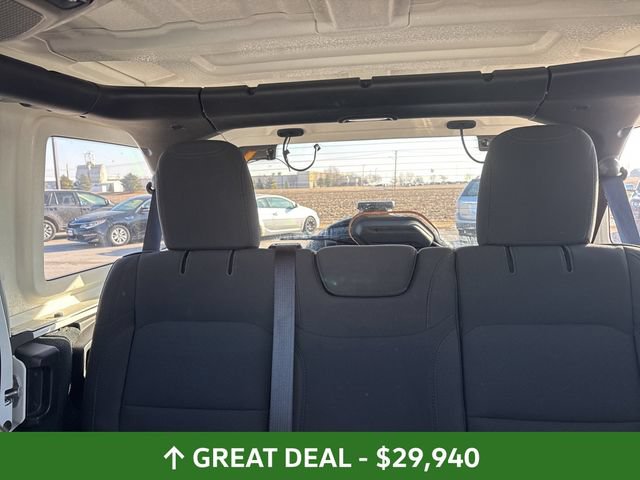 Used 2023 Jeep Wrangler Unlimited Sahara AWD/4WD image 44