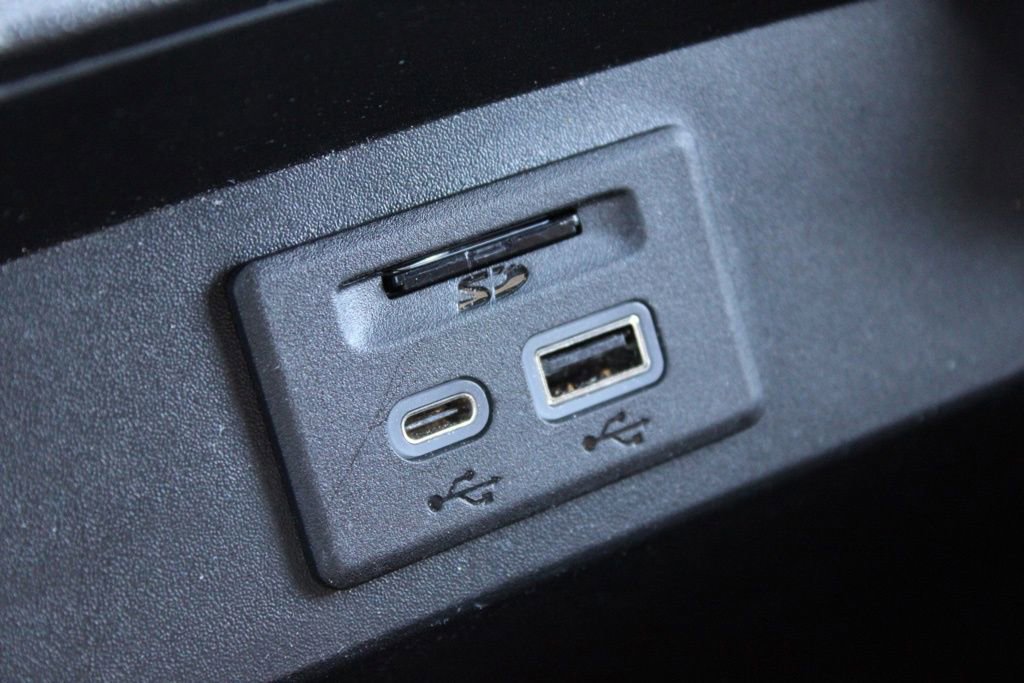 Used 2021 Chevrolet Suburban High Country image 49