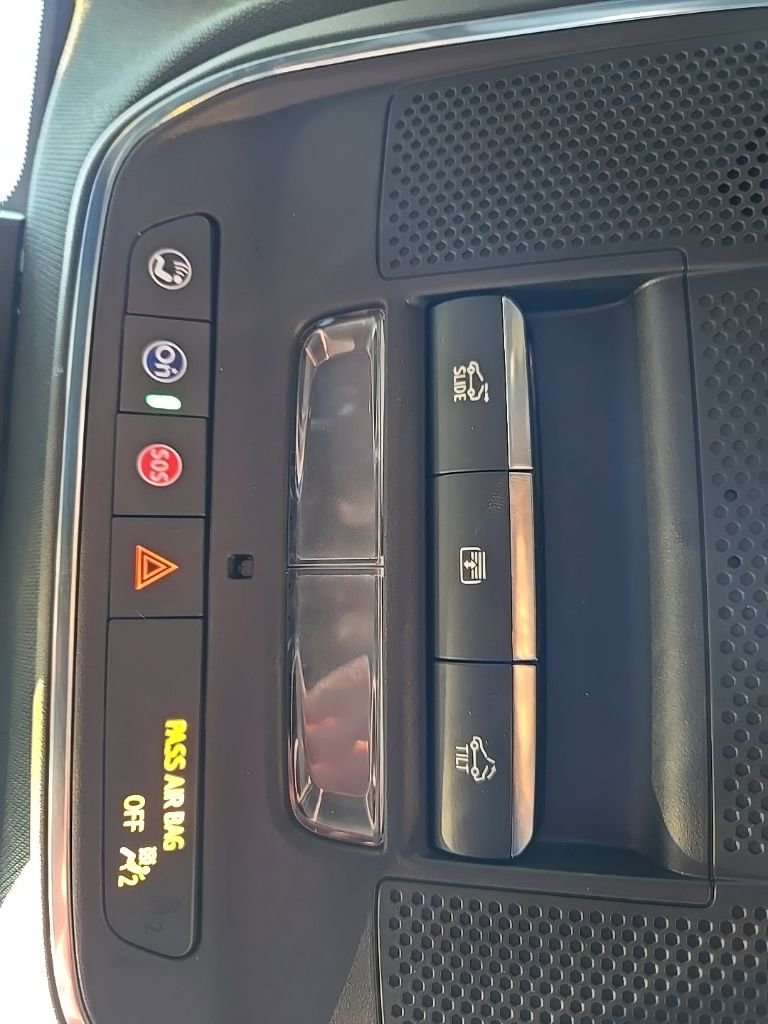 Used 2024 GMC Acadia Denali w/ Super Cruise Package image 44