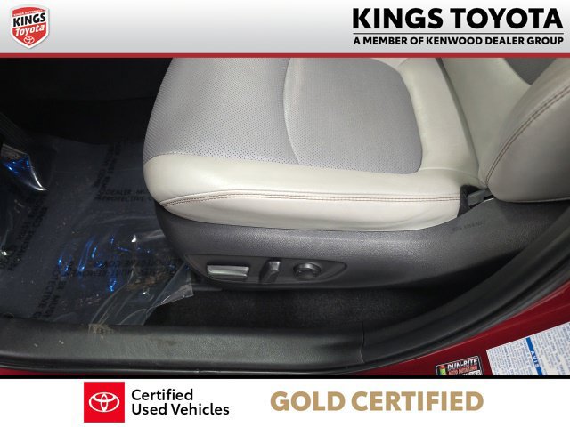 Certified 2022 Toyota RAV4 Limited AWD/4WD image 16