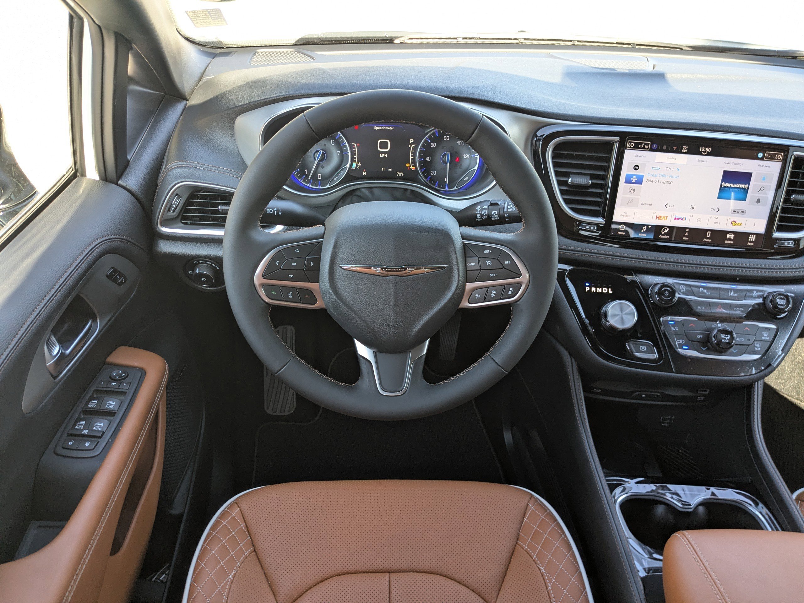 New 2026 Chrysler Pacifica Pinnacle FWD image 15