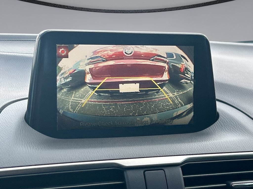 Used 2018 MAZDA MAZDA3 Touring FWD image 22
