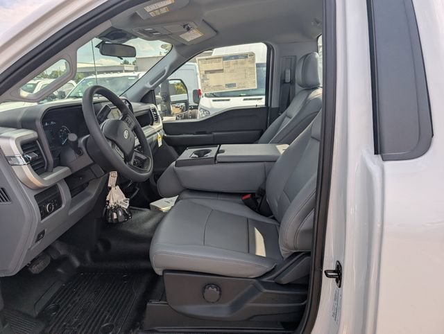 New 2026 Ford F550 4x4 Regular Cab Super Duty image 13