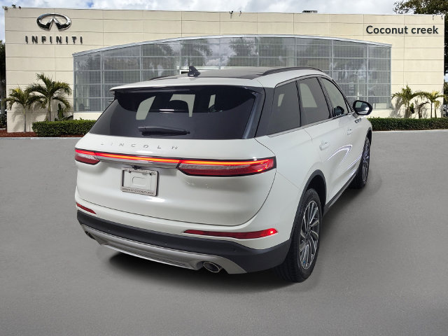 Used 2025 Lincoln Corsair Reserve FWD image 4