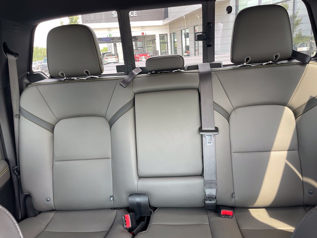 Used 2023 Chevrolet Colorado ZR2 w/ ZR2 Convenience Package III AWD/4WD image 22