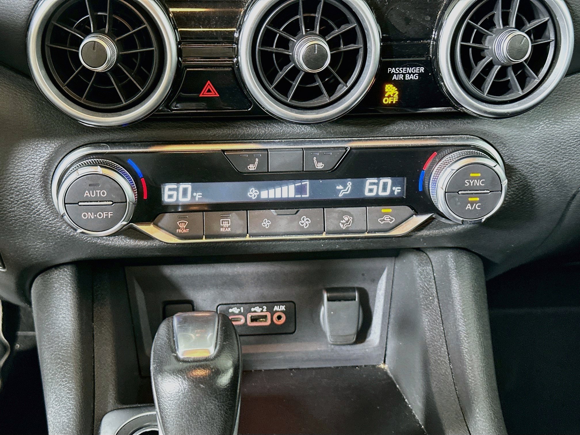 Used 2025 Nissan Sentra SR FWD image 23
