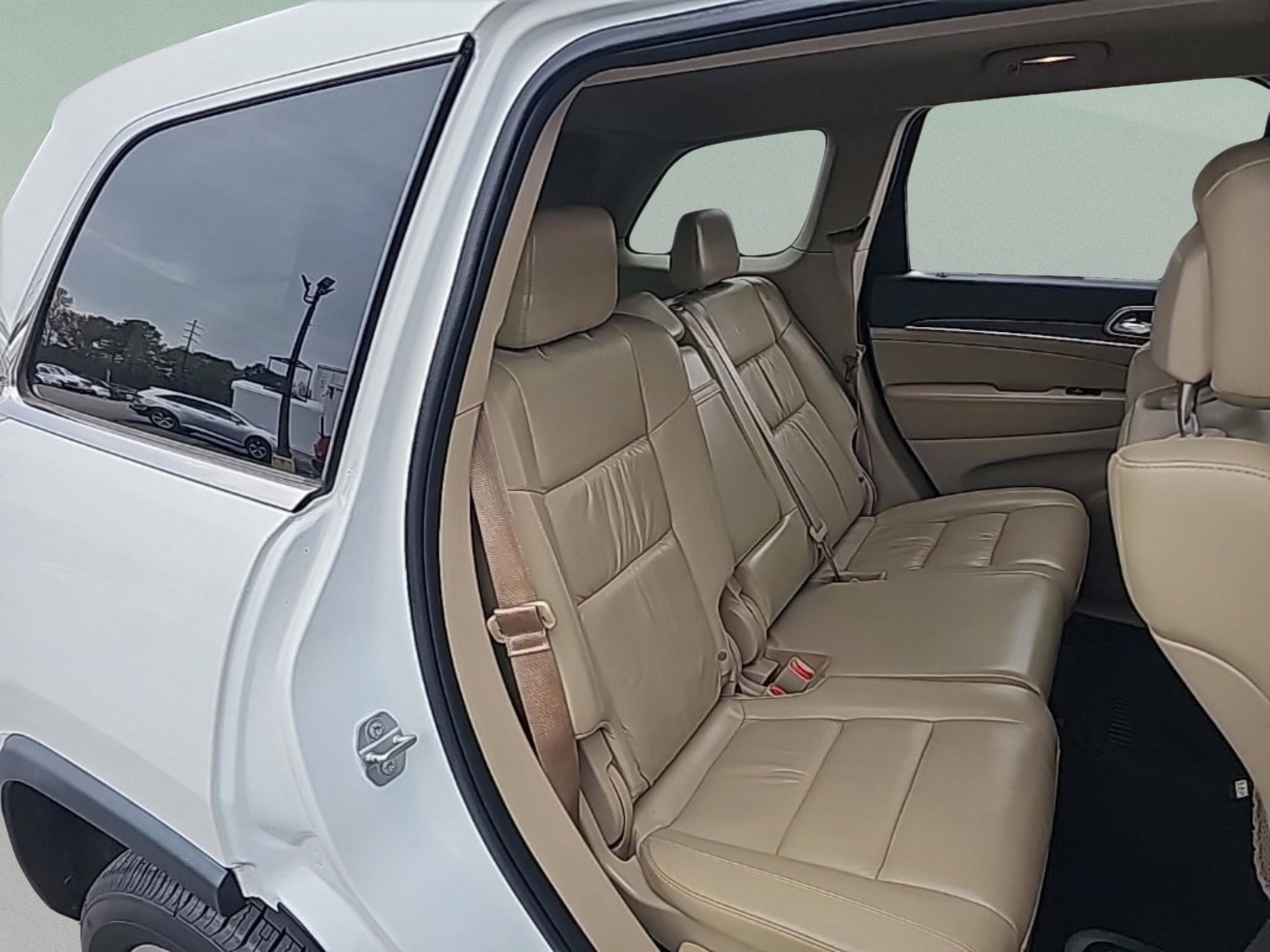 Used 2015 Jeep Grand Cherokee Limited image 34